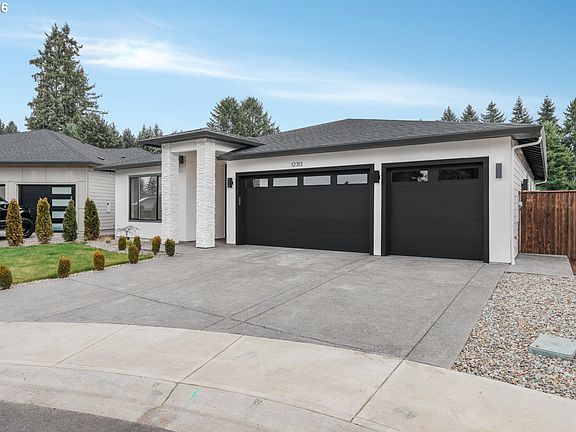 2nd image of 12313 NE 66th Ct