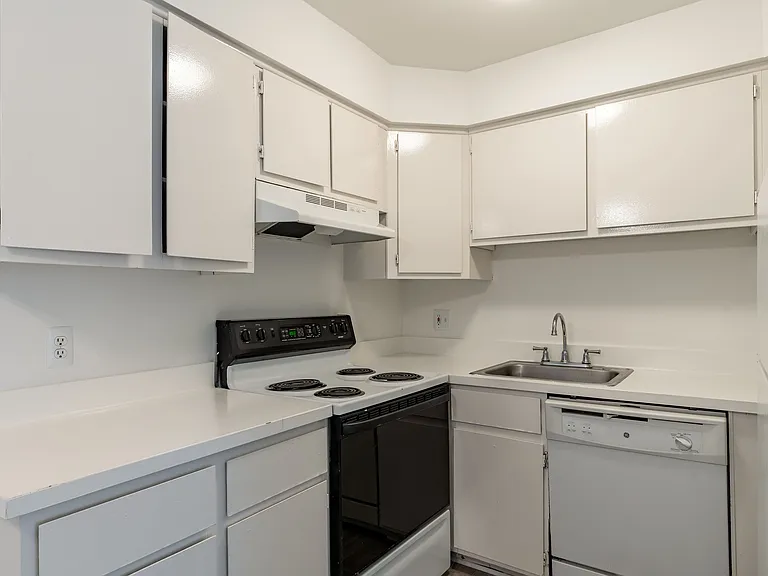 Kings-Arms-Apartments Becket Kitchen