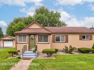 209 N 3rd St, Linwood, MI 48634