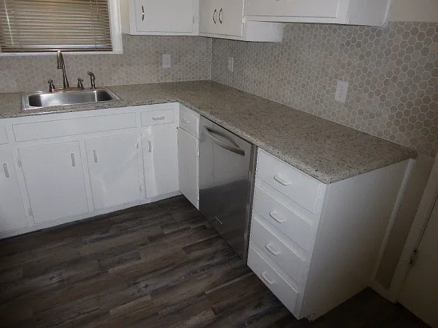 205 Worthy St — Photo 7