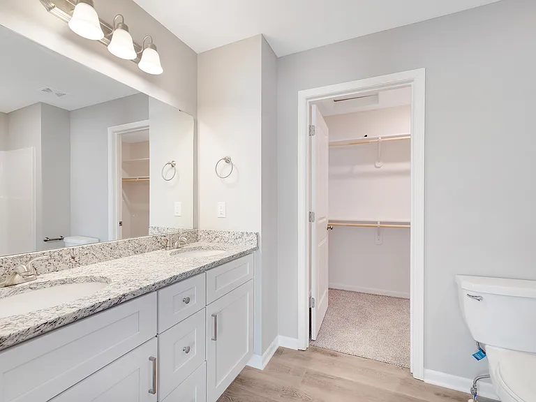Copper Creek Apartments — Photo 6
