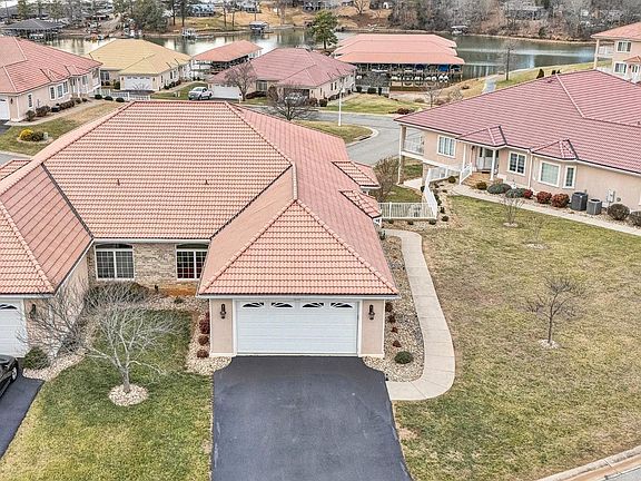 3rd image of 1049 San Marcos Ct