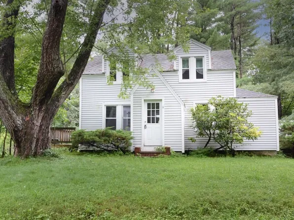 14 Prospect St, Oxford, MA 01540