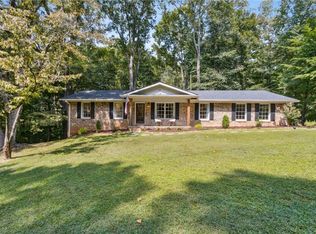 4174 Walnut Cir, Flowery Branch, GA 30542