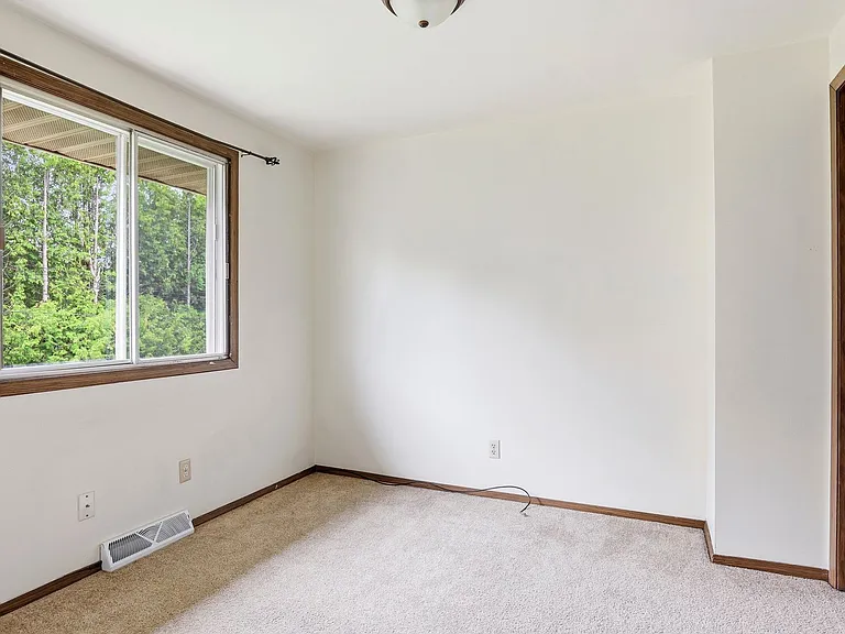 3727 Parkway Blvd — Photo 10