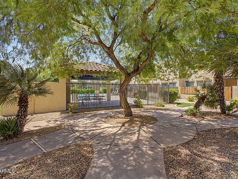 1886 E Don Carlos Ave #173 — Photo 36