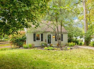 2730 Parkwood Ave, Ann Arbor, MI 48104