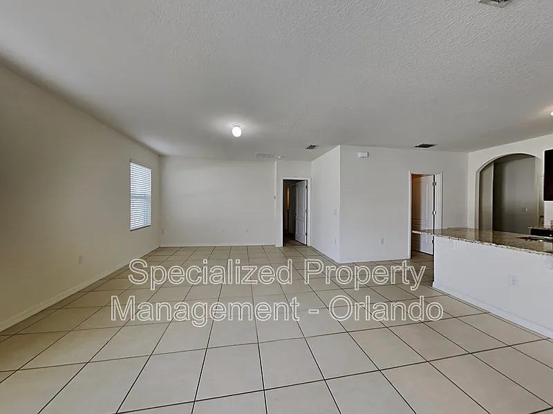 4 bed, 2.0 bath, 1767 sqft, $2,250 — Photo 2