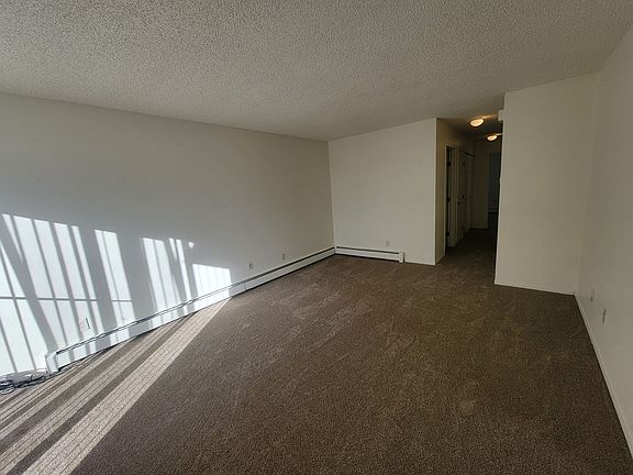4th image of 1840-1846 E 17th St #1840