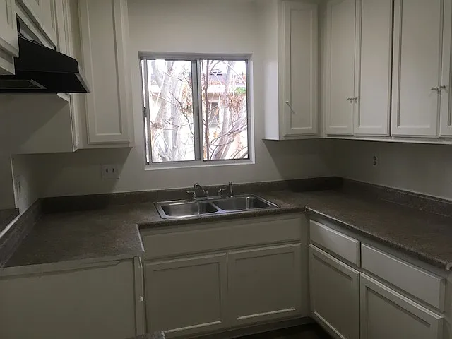 2 bed, $1,850 — Photo 2