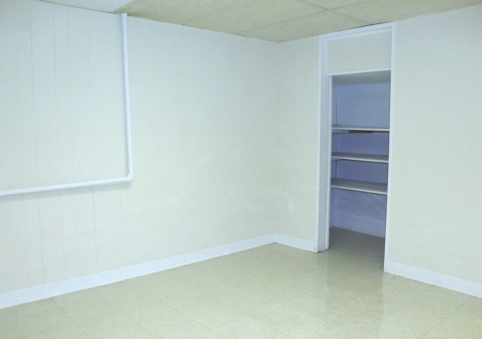 Avon Apartments — Photo 2