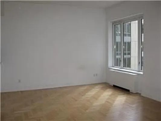 Rented by Douglas Elliman | media 37