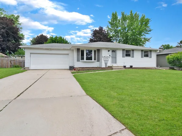 613 Simonet St, Green Bay, WI 54301