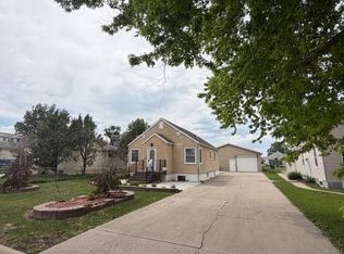 214 4th Ave NE, Sidney, MT 59270