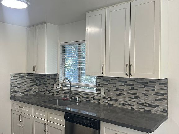 5th image of 1205 Allerton St APT 5