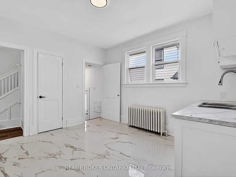4417B Ellis St — Photo 22