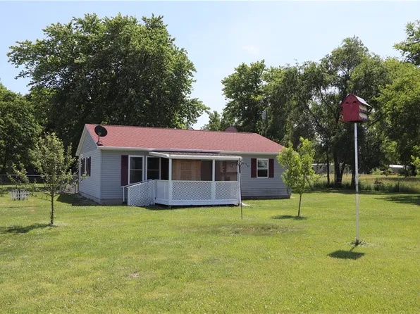 2426 State Highway 32, Lake City, IL 61937