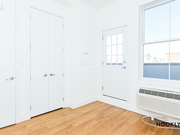3rd image of 32 Meserole St #3A
