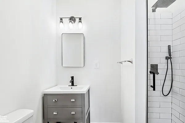 Rented by Brown Harris Stevens | media 6