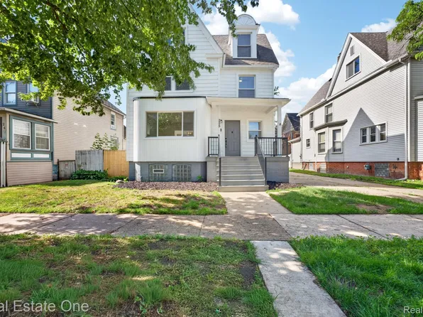 255 Poplar St, Wyandotte, MI 48192