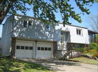 3710 Bay Rd, Erie, MI 48133