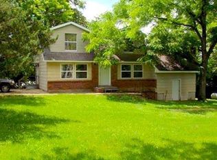 932 Maple St, Thayer, MO 65791