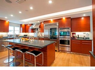 228 Via Mentone, Newport Beach, CA 92663