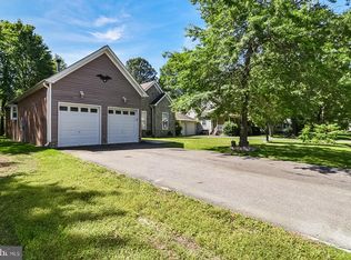 210 Azalea Rd, Colonial Beach, VA 22443