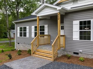 830 Conover Dr, Eden, NC 27288