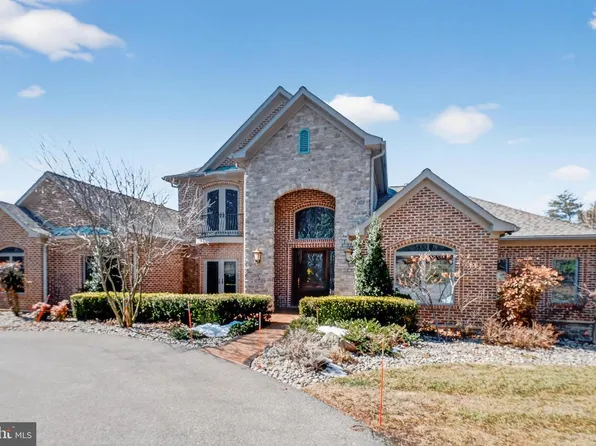 4803 Smokey Ct, Frederick, MD 21702