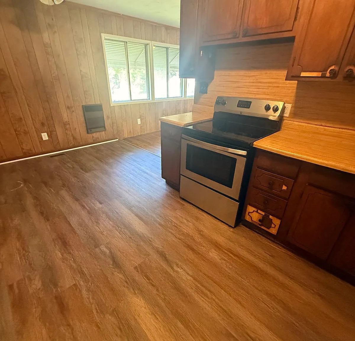 3 bed, 2.0 bath, $1,650 — Photo 3