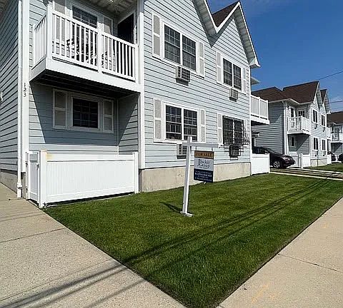 2nd image of 123 Beach 61 St #1