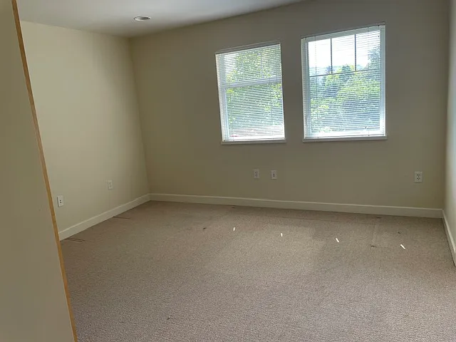 113 N Avenue C Ave — Photo 6