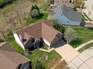 15215 Brightfield Manor Dr, Chesterfield, MO 63017