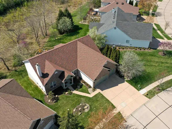 15215 Brightfield Manor Dr, Chesterfield, MO 63017