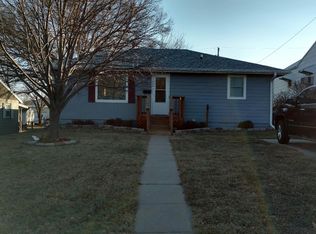 910 E F St, Mccook, NE 69001