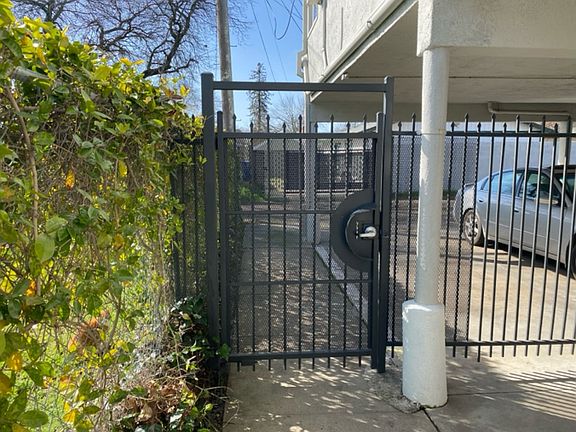 5th image of 2299 Grove Ave APT 3