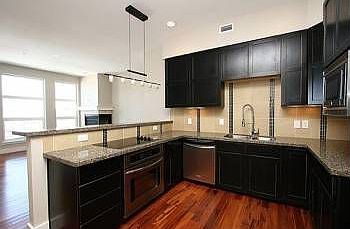3rd image of 1738 Franklin St Unit 2-A