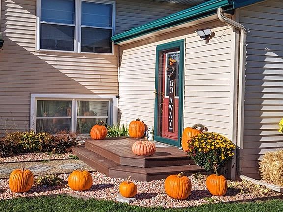 3rd image of 6395 E Beaverton Rd