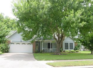 108 Juniper St, Lake Jackson, TX 77566