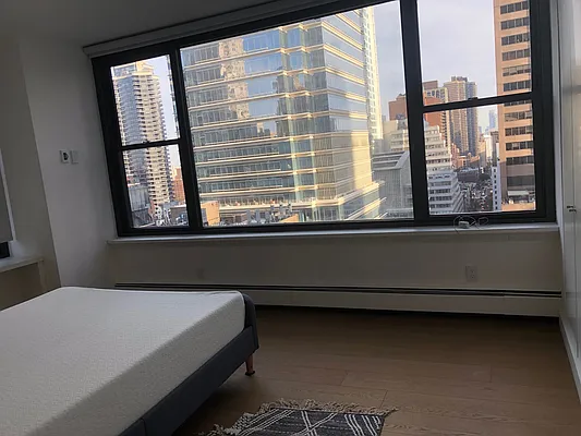 Rented by Compass | media 33