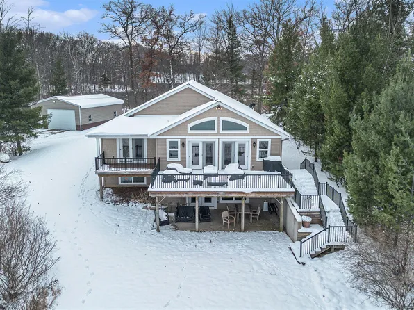 10550 W Holland Lake Rd, Greenville, MI 48838