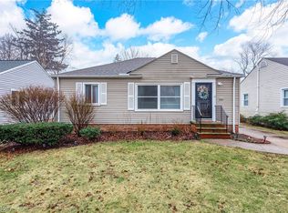 479 Kenilworth Rd, Bay Village, OH 44140