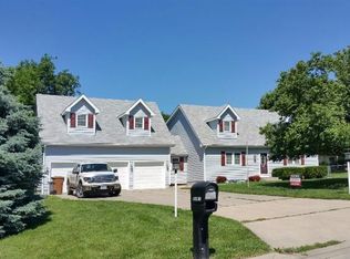 2443 NW 8th St, Lincoln, NE 68521