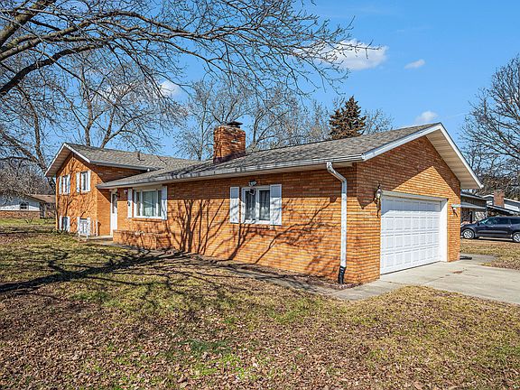 3rd image of 4737 Dogwood Dr