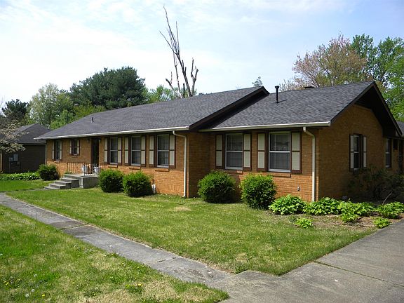 3rd image of 814 Minerva Dr