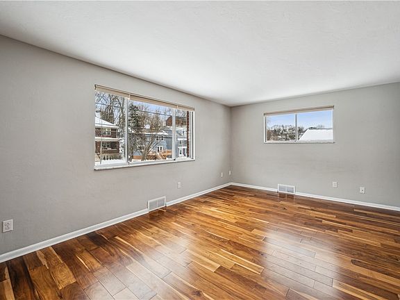 4th image of 3407 Brighton Rd