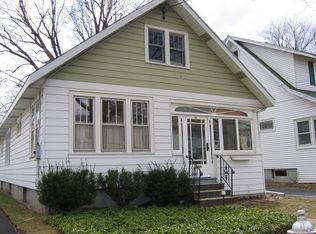 51 Edgecomb St, Albany, NY 12209