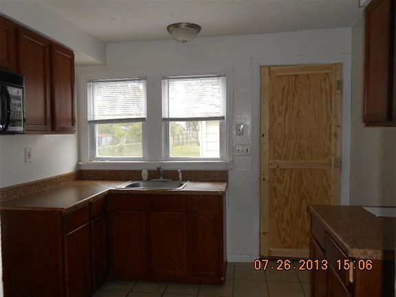 4th image of 401 Wilson Ave