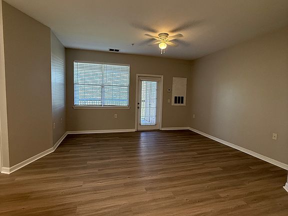 3rd image of 1610 Raena Dr Unit 311